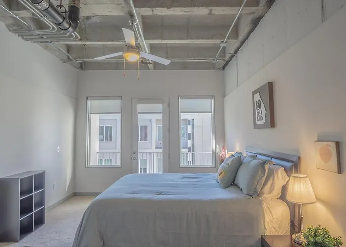 2 Bedroom Fully Furnished Apartment Near Emory University Hospital Midtown